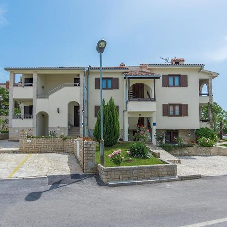 Apartmani Lorena Poreč Buitenkant foto