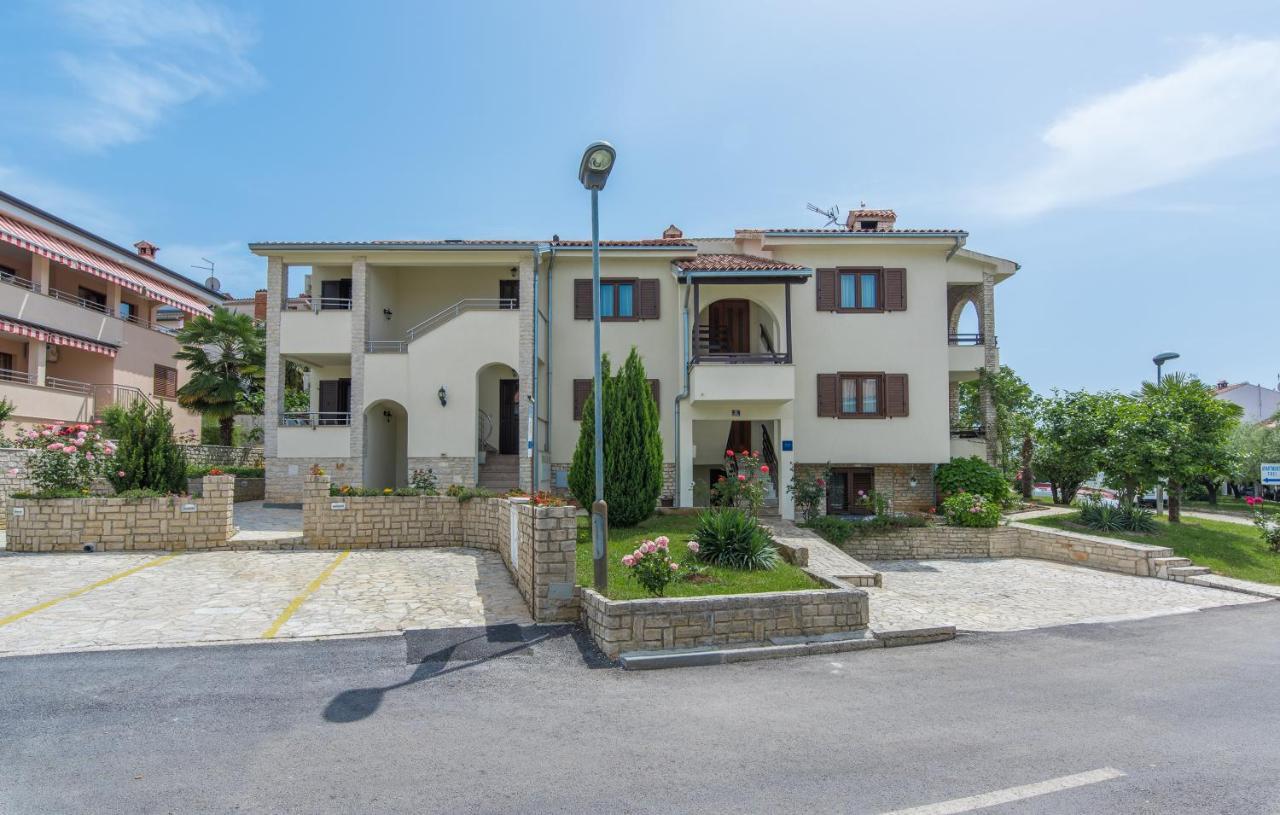 Apartmani Lorena Poreč Buitenkant foto