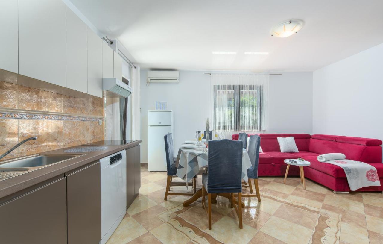 Apartmani Lorena Poreč Buitenkant foto